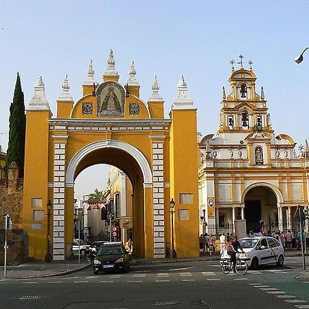 El Apartamento De Rosi Севиля Екстериор снимка